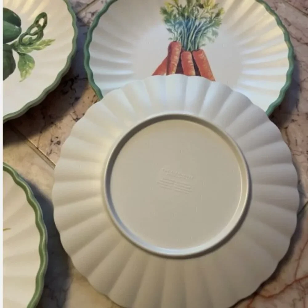 NEW Set of 4 Farmhouse by Rachel Ashwell Melamine Scalloped Salad Plates